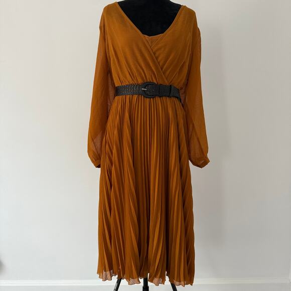 City Chic Dresses & Skirts - NWT City Chic 'Precious Pleat Dress' in Caramel V Neck Pullover Plus Size 14/16